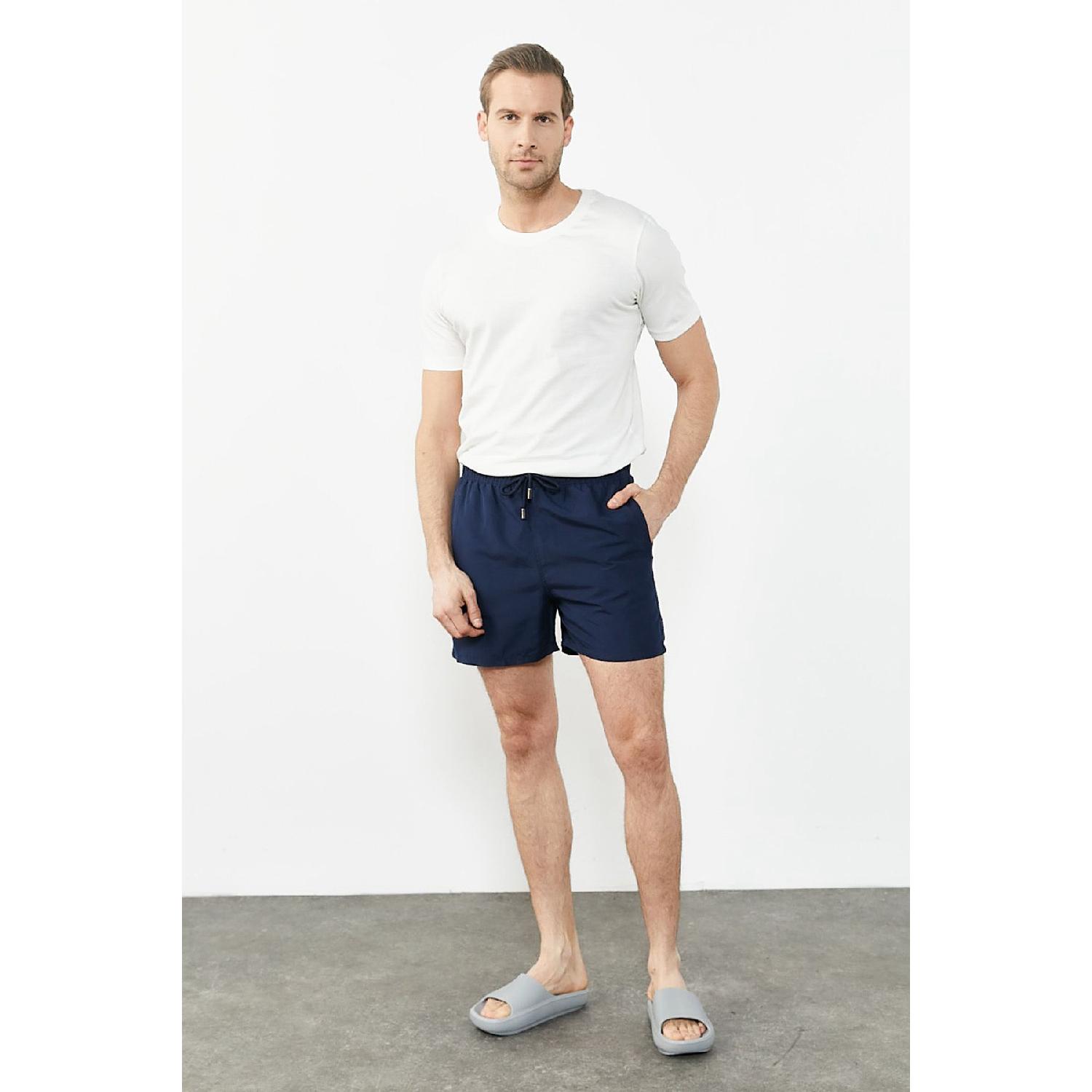 

Короткие морские шорты S бездна