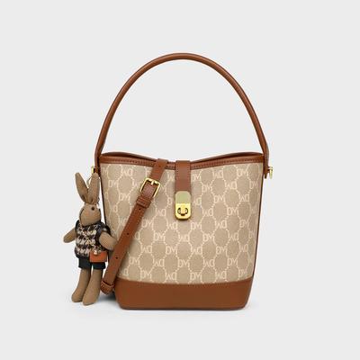 Bucket Bag Women's Summer Crossbody Bag Premium Hand Bill Shoulder Women's Commuter Bag