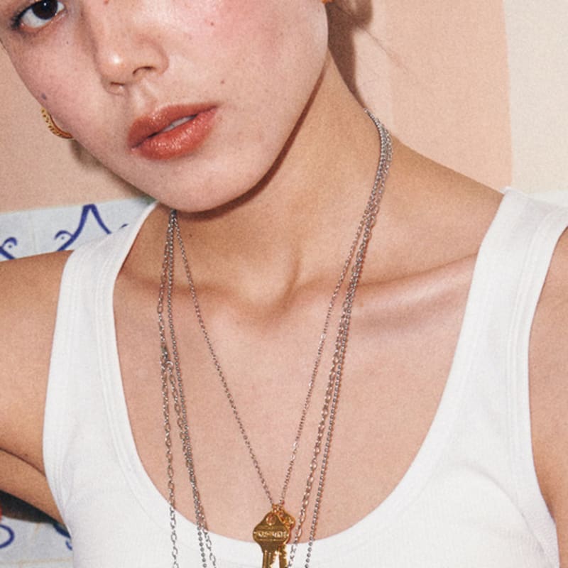 August Harmony Unroutine Key Necklace / 2color