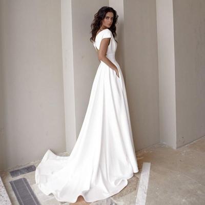 Brautkleid mit V-Ausschnitt, modisches, kurzes Ärmel, Sweep-Zug, Schlitz, A-Linie, Brautkleid mit Taschen