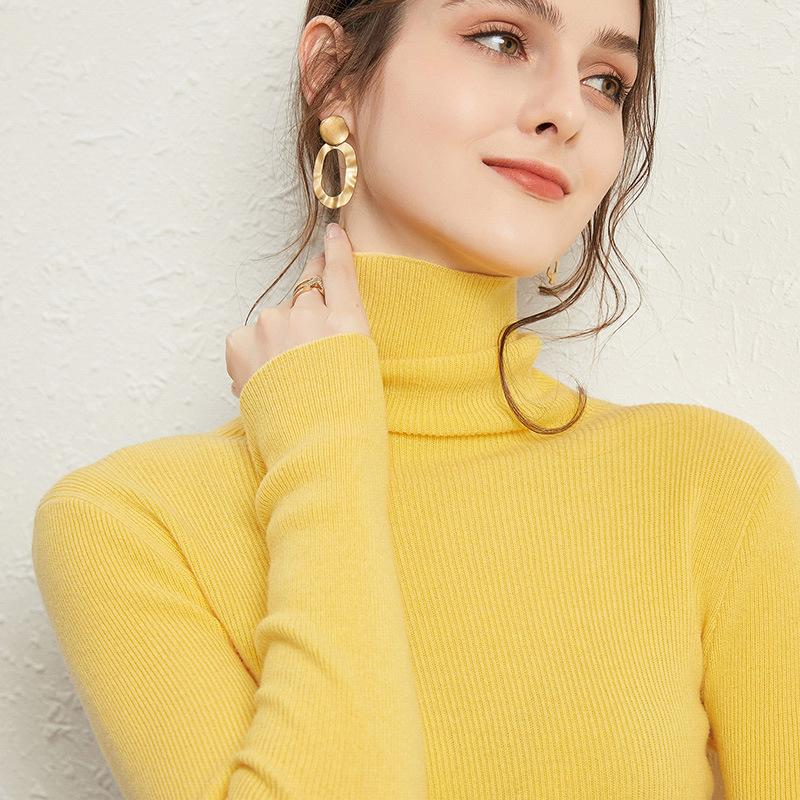 

Осінньо-зимовий жіночий пуловер облягаючого крою з круглим вирізом і коміром-стійкою, трикотажний низ на сто ярдів 2XL жовтий