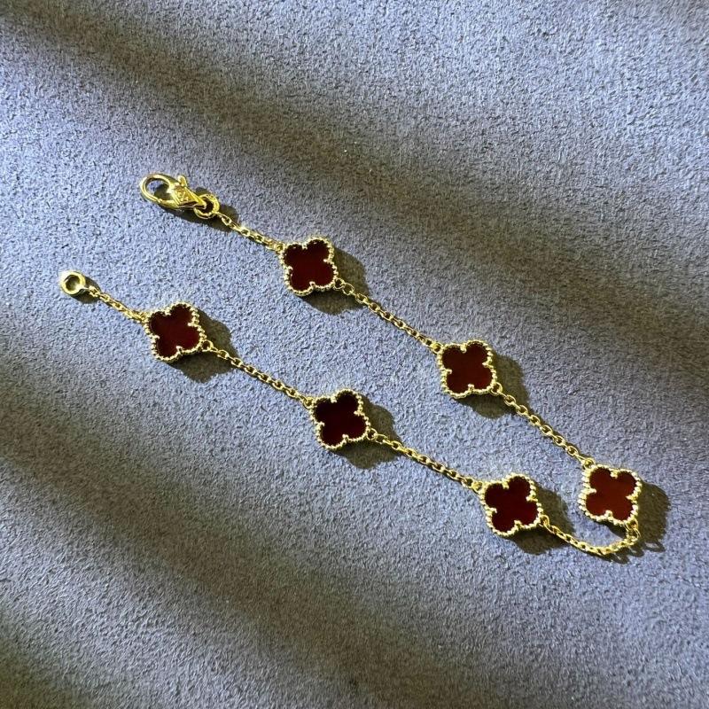 Boutique Vierblättriges Kleeblatt Mini 9mm Sechs Blumen Armband 18k Ins Mode Herren- und Damenarmbänder