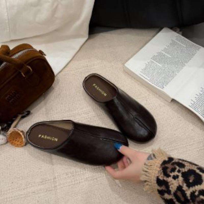 Fashion White Women's Baotou Half Slippers Women's 2025 Spring and Summer New Leather Lazy Single Shoes