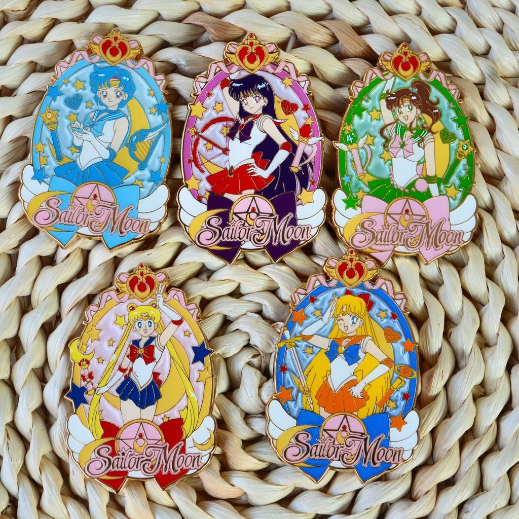 Japanese Sailor Moon Badge Metal Moon Hare Aino Minako Anime Peripheral Bag Accessories Brooch Girls Birthday Gift