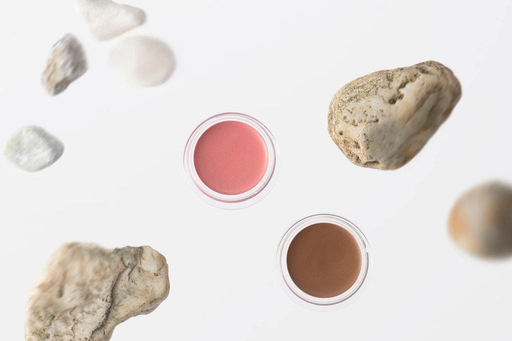 Osaji Nuance Face Color Melts Into 09 Sasayaki [Non-sticky, Skin, Sheer, Moisturizing, Blown-in Color] 5.5g [Whisper]