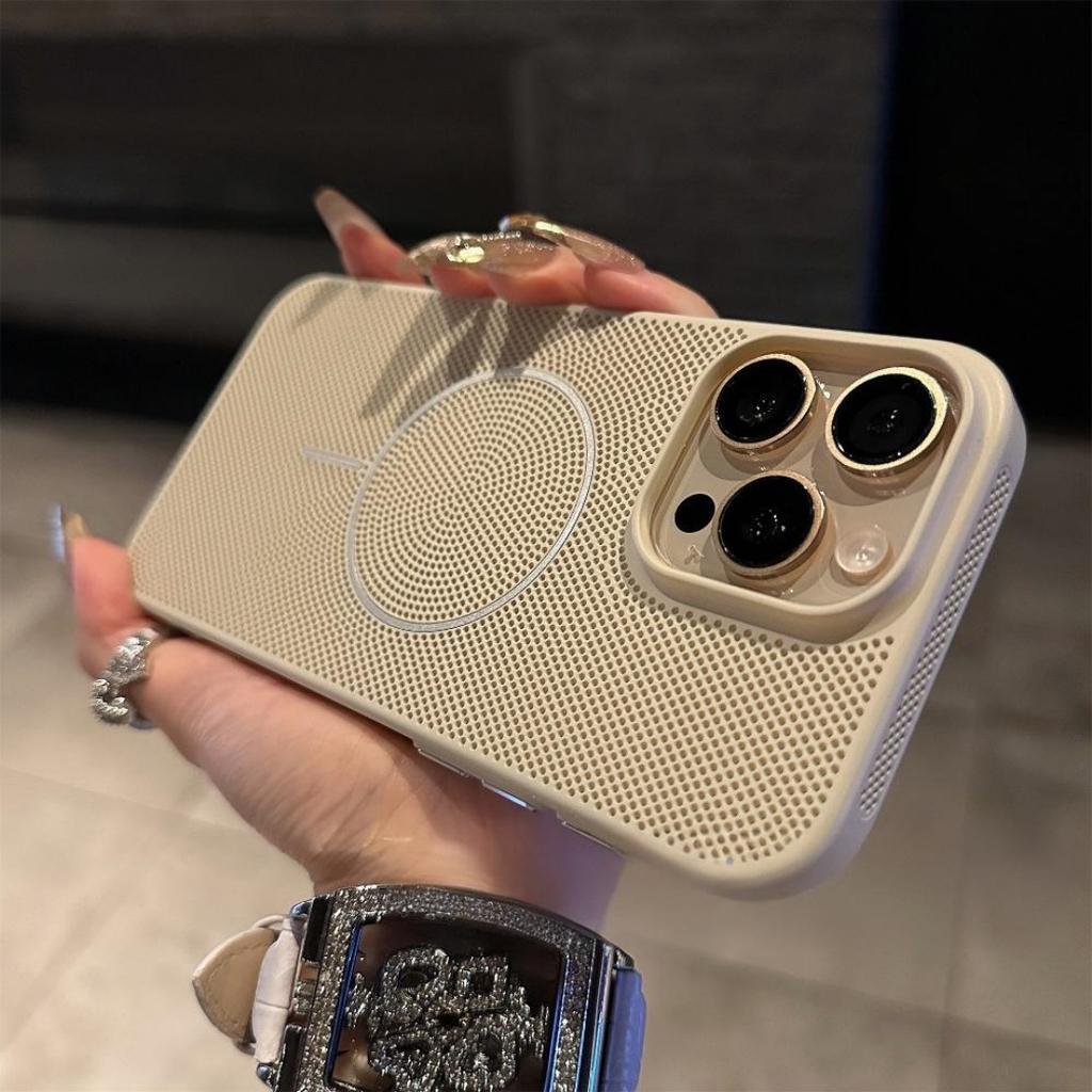 Applicable to iPhone11PRO mesh heat dissipation magnetic suction mobile phone case Apple 11 breathable skin matte PC hard case i11