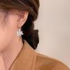 Iris-Blumen-Retro-Ohrringe für Damen - Elegantes, Trendiges, Vielseitiges Design mit leichtem Luxus und Einzigartiger Persönlichkeit.