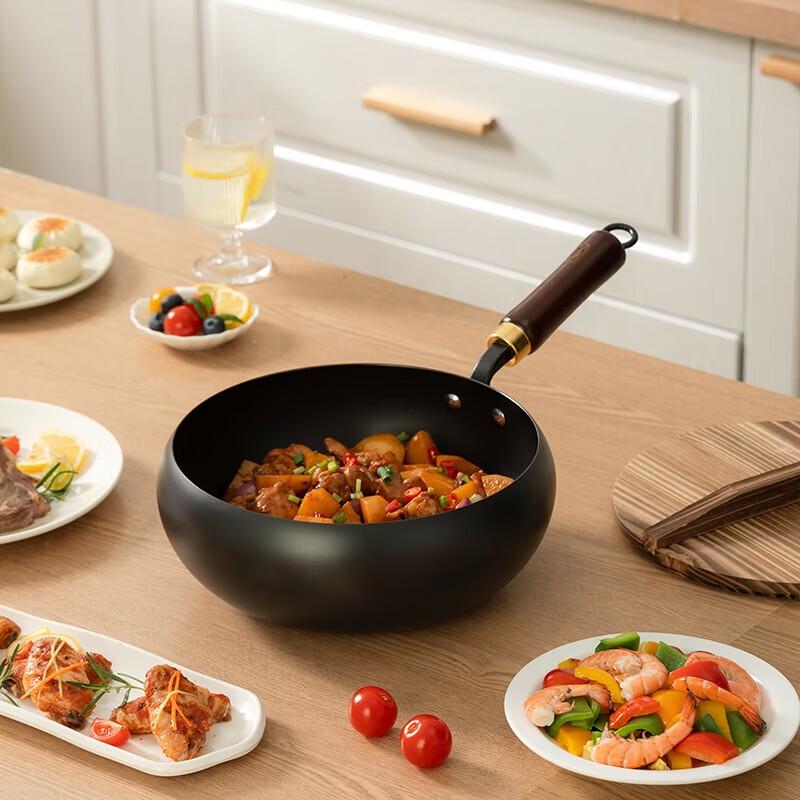 Betoice Multi-Purpose Refined Iron Pot