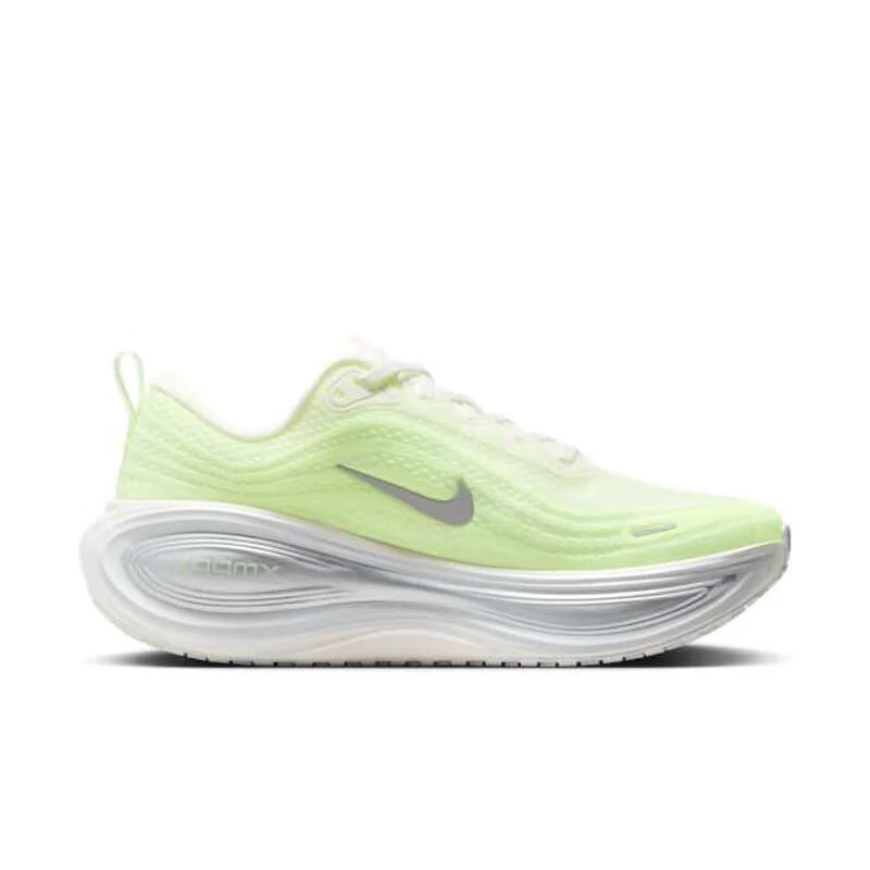 Nike Women s Vomero Plus Running Shoes 38