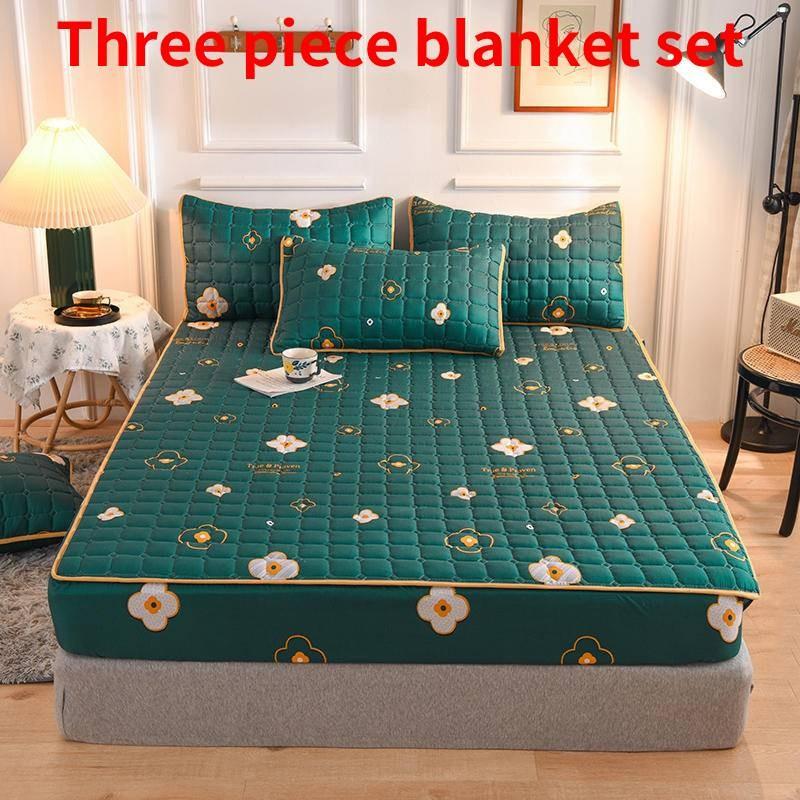 Moderne, vereinfachte Bettdecke mit Baumwollfüllung und rutschfesten Rändern für das Bett