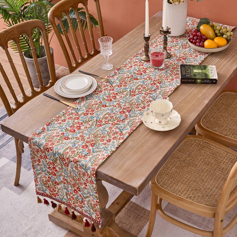 Floral Table Runner Spring Vintage Rose with Leaves Tassels Farmhouse Table Runners Decor for Dining Kitchen Table Wedding