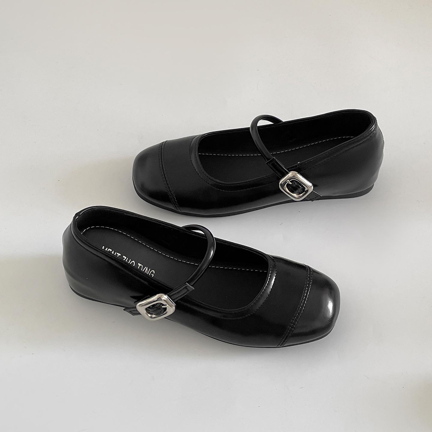 

Silver retro square head inner height increase light mouth flat sole single shoes women s summer 2025 new versatile French Mary Jane shoes 35 чёрный