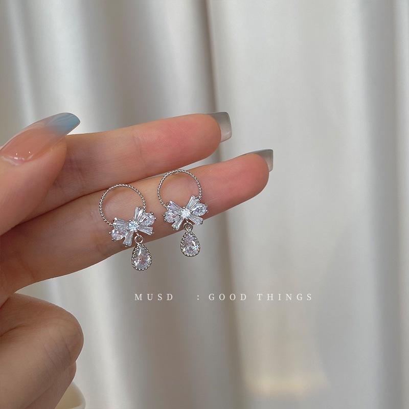 New trendy silver needle bow earrings for women, temperament niche design zircon fringed stud earrings. 925 silver needle серебряный