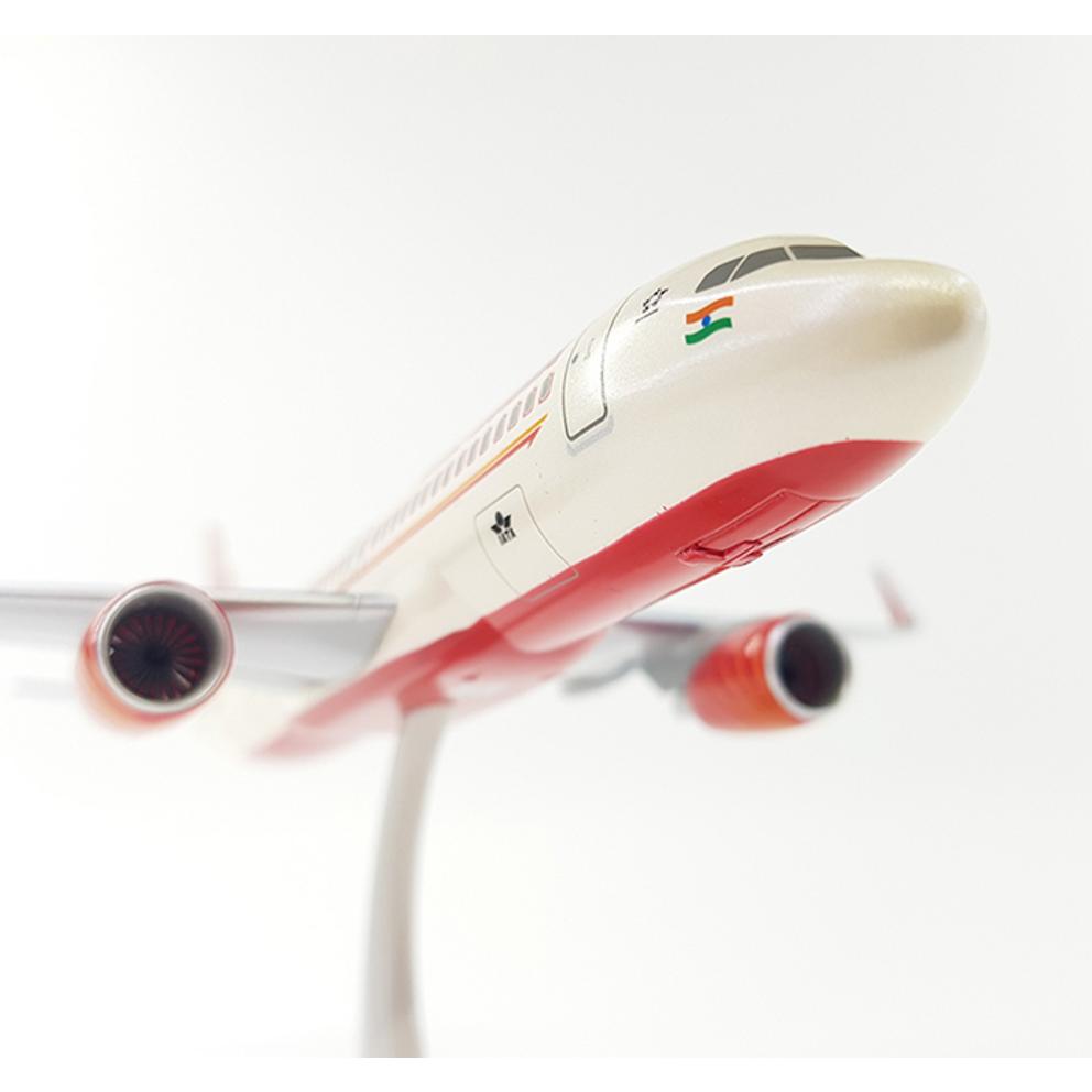 Hogan Wings 1/200 Airbus A320 Air India Livery Aircraft Model 911052