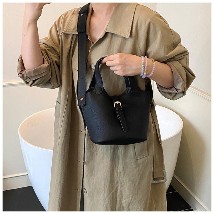 Neue Mode Gemüsekorb Umhängetasche Handtasche mit großem Fassungsvermögen Trendiges Ausgeh-Nischen-Design Umhängetasche