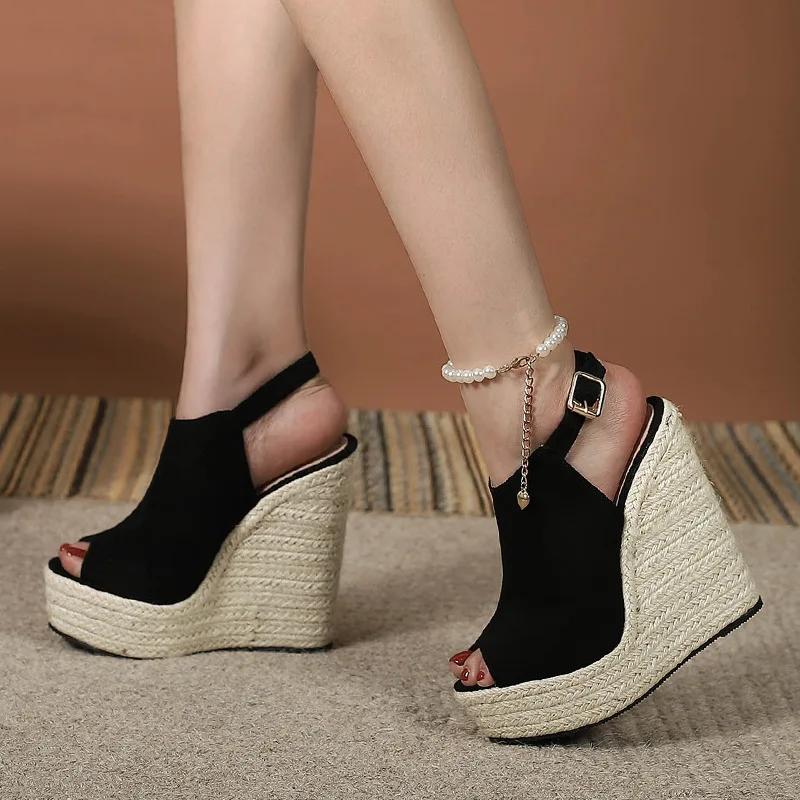 Sommer Peep Toe Wedges Sandaler For Kvinner Mote Spenne Stropp Plattform Høye hæler Casual Gladiator Sko Dame Sandaliaer