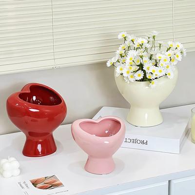 European-style Ceramic Heart-shaped Vase Creative Hydroponic Simulation Flower Arrangement Container for Room Heart-shaped Vase