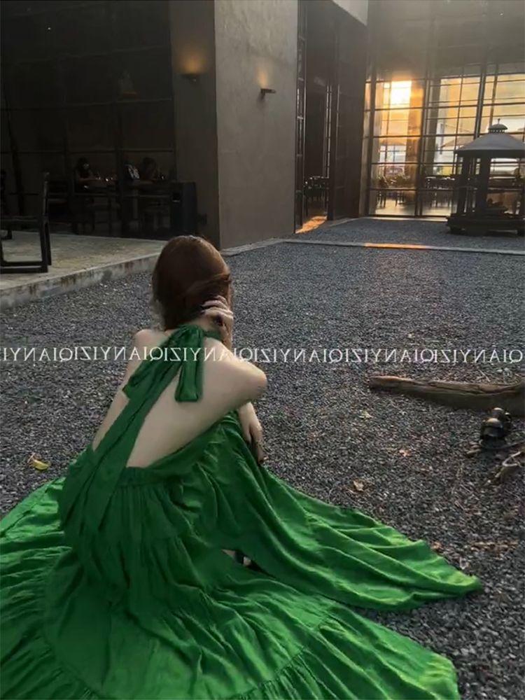 Niche Korean pure desire sweet and spicy style sexy backless dress women's summer new Hepburn style neck pendulum skirt