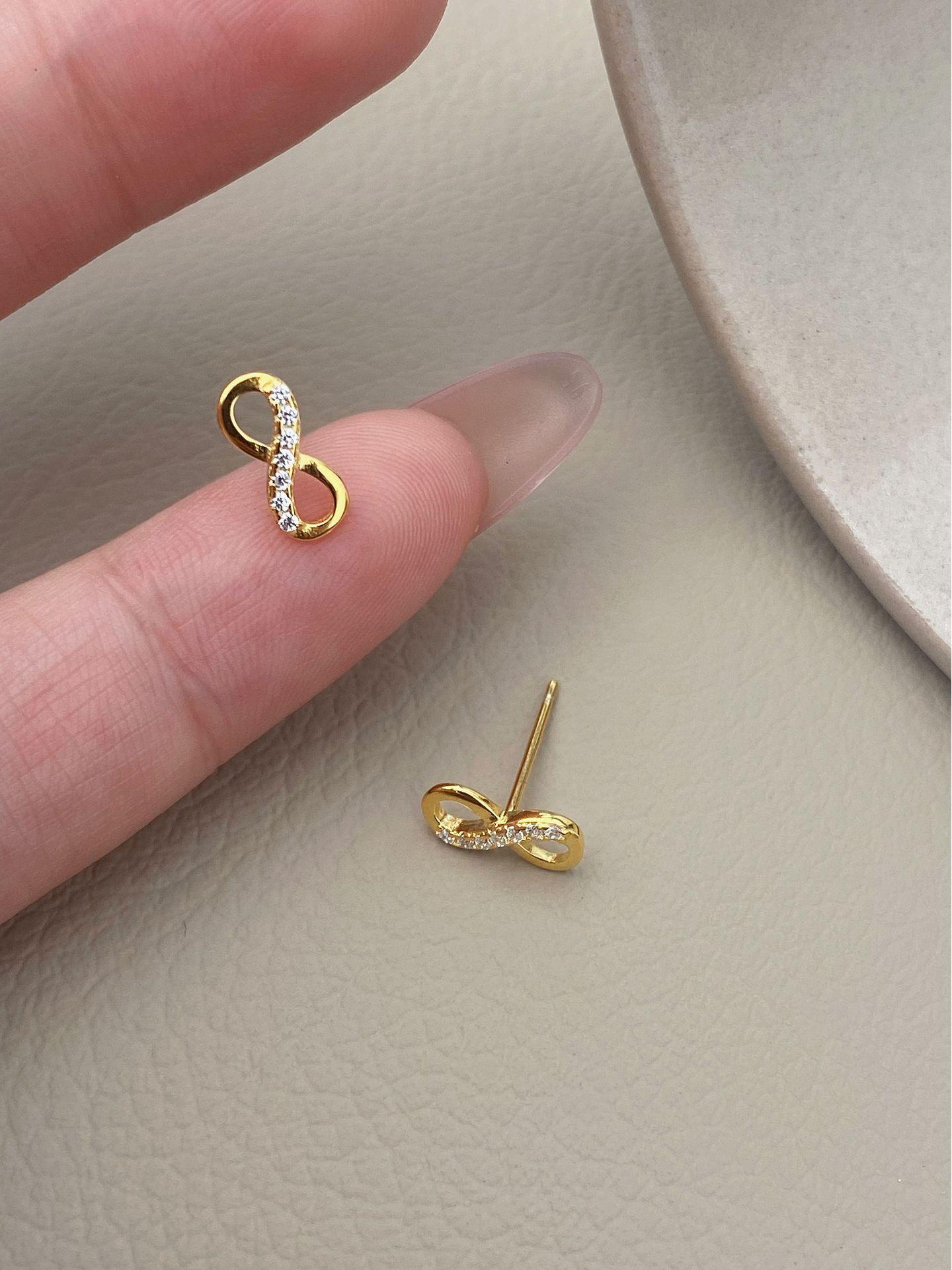 

Серьги-пусеты из стерлингового серебра 925 пробы с золотым покрытием 18 карат «Бесконечность» для женщин - Элегантные и роскошные (2025) 925 Silver