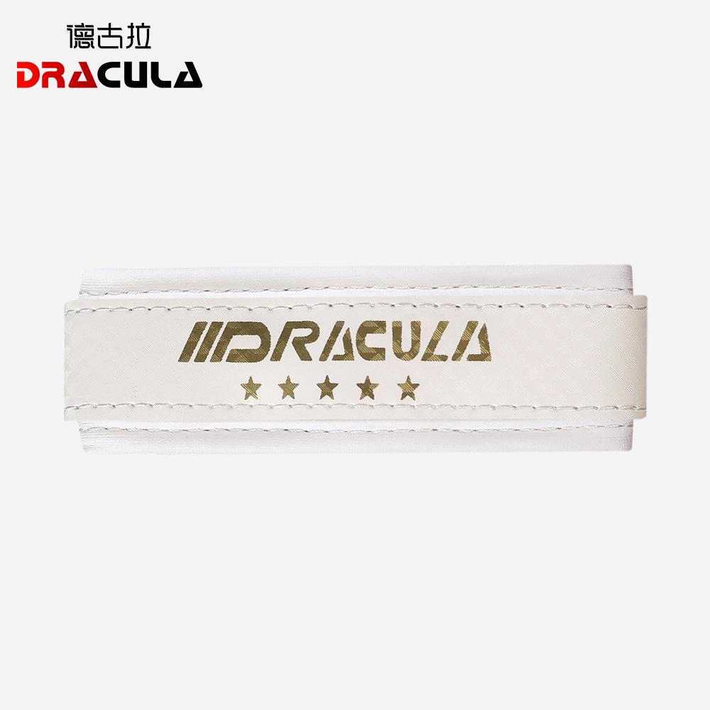 Guantoni da boxe allacciati: Magia del velcro, allacciatura monoposto, auto-aiuto