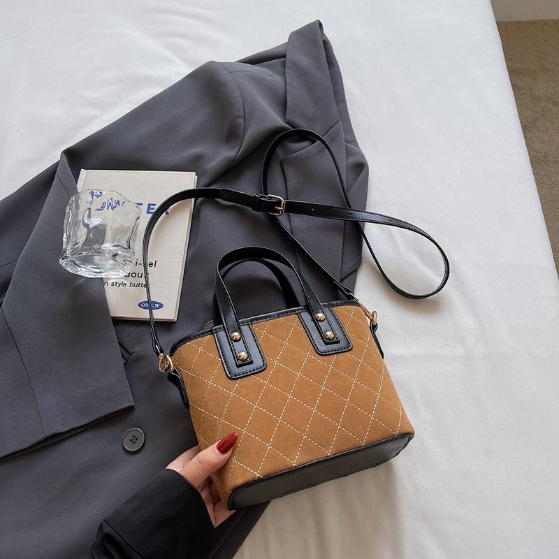 Retro Handbag Bag Women's New High-end Diamond Fashion Shoulder Bag Commuter Messenger Bucket Bag