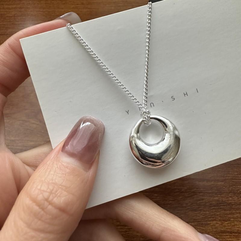 

925 Sterling Silver Niche Design Sense Safety Buckle Necklace Korean Style Fashionable Blogger With The Same Long Necklace 925 silver