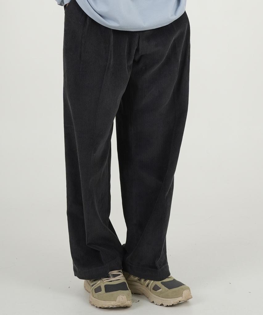 THE-ABON Corduroy Two-Pintuck Wide Pants Green