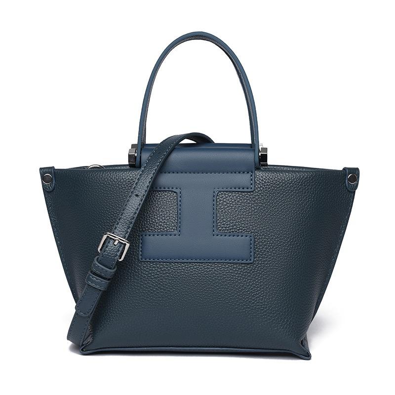 

Casual handbag New fashion women s bag Simple niche tote bag Commuter large capacity shoulder bag 28*16*11cm синий