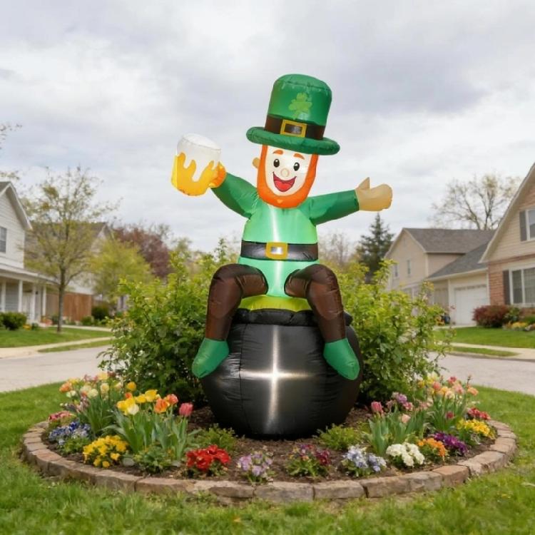 Automatic Inflating Patricks Decoration With Polyester And Illuminated Effect For Night Display