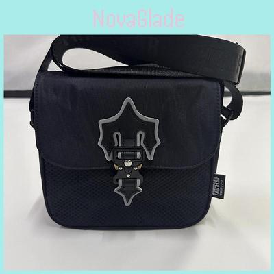 Stilvolle Trapstar Unisex Schulter-Crossbody-Tasche mit reflektierender schwarzer Farbe, perfekt für lässiges Reisen und Charaktere)