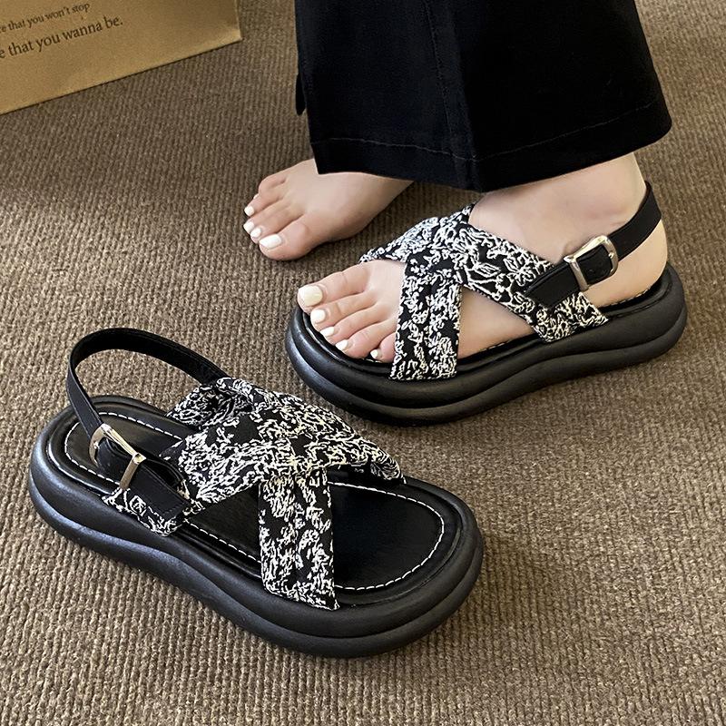 

New Chinese sandals platform Roman women s shoes summer new high-end sandals outside 35