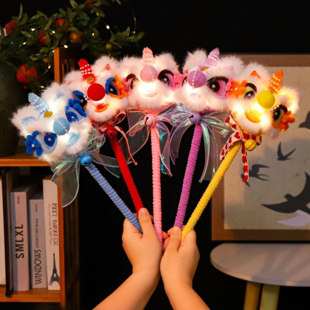 Decoration Handheld Lion Lantern Traditional New Year Lantern Ornaments  Photo Props