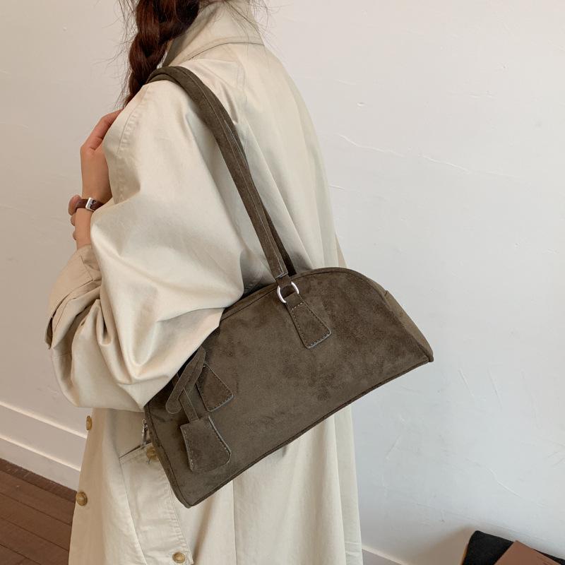 Premium Sense Retro Bag Women's Summer 2025 Popular Texture Versatile Shoulder Bag Large Capacity Pillow Large Bag