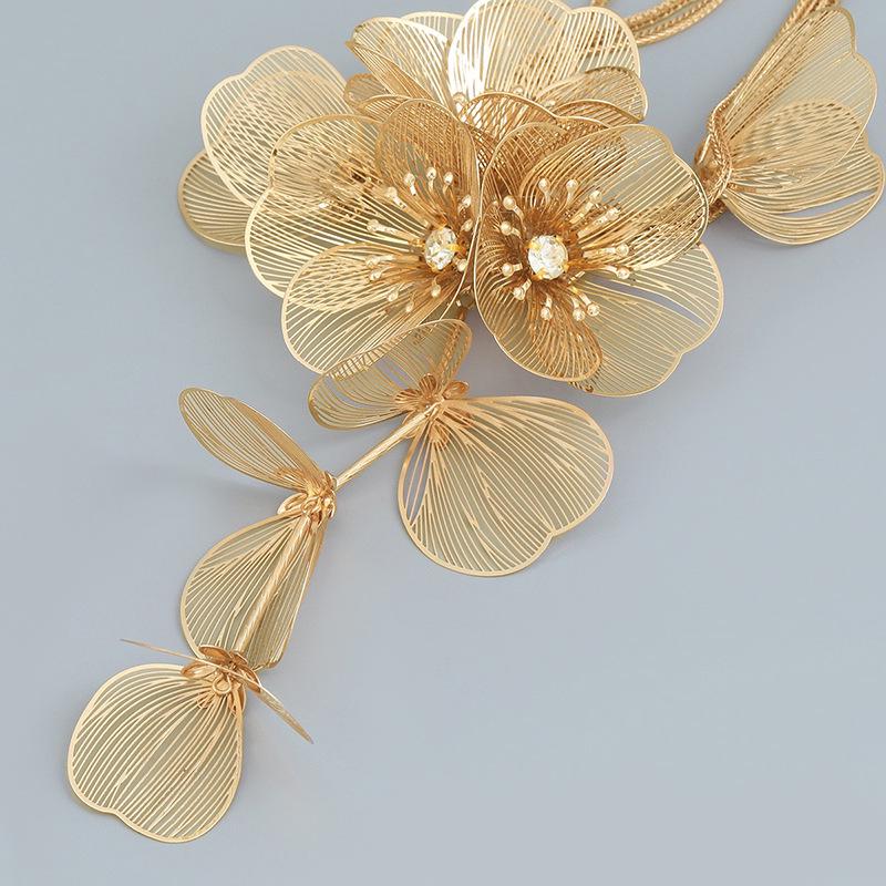 2024 Golden Flower Retro Bridal Dangle Earrings: Exquisite Chinese Style for Summer