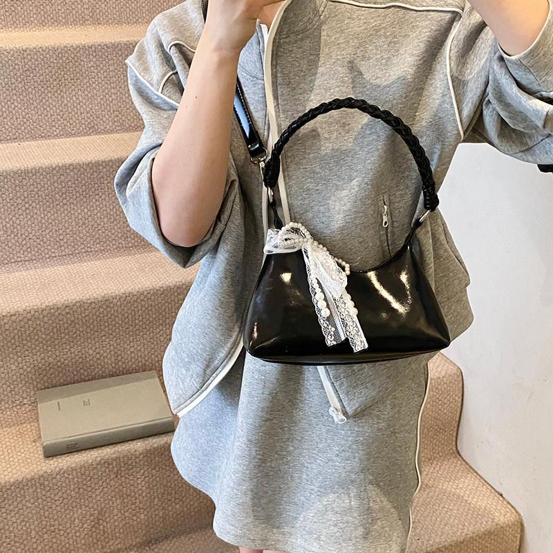 IELGY Korean Version Simple All-Match Commuter Shoulder Casual Bow Underarm Bag No Pendent