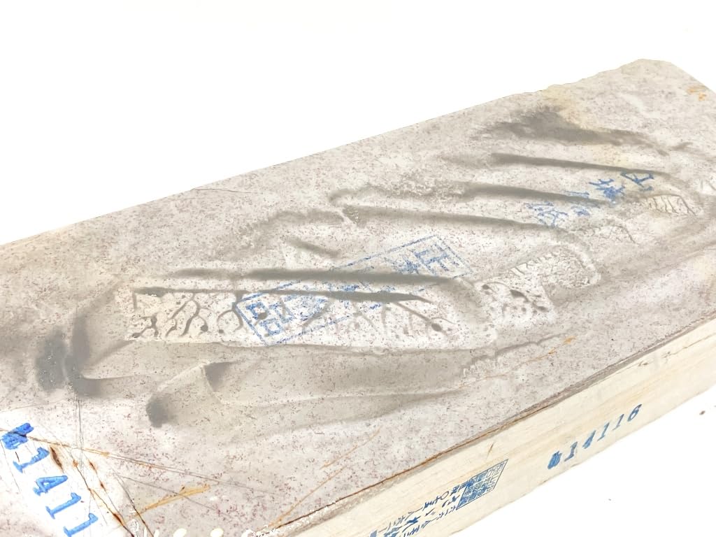 Natural whetstone Shomotoyama Yamashiro Meiji Ukyo Ward Umegahata Iris Takayama Ceiling Lotus Nest Board Soft Daigoku 24-cut #16 /1,366g