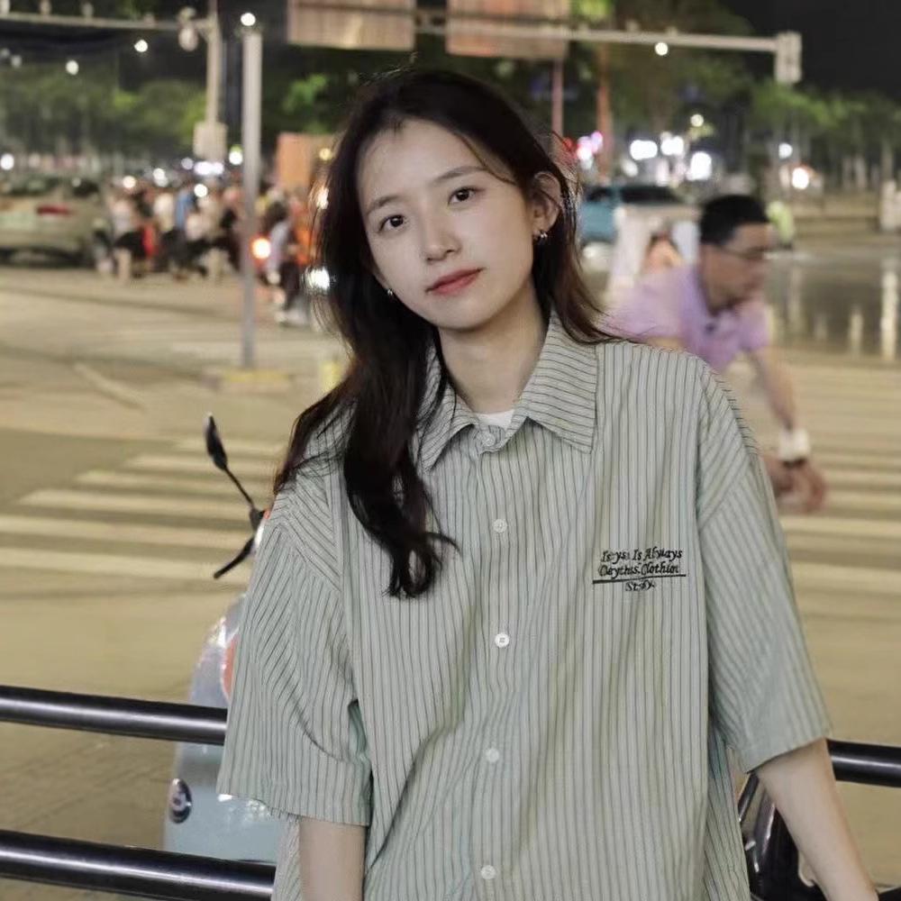 

Women s Striped Short Sleeve Japanese Streetwear Shirt - Loose Retro, Casual, and Embroidered Summer Workwear M зелений
