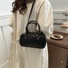 Popular Women's Bag 2024 New Korean Style Crossbody Bag Simple Vintage Bag
