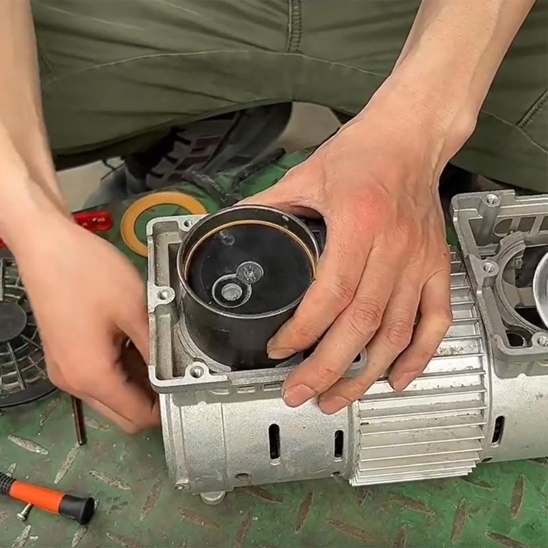 1500W Without Oil Silents Air Compressor Service Set Includes 20 Tool for Enhances Durability and Quick Repairs