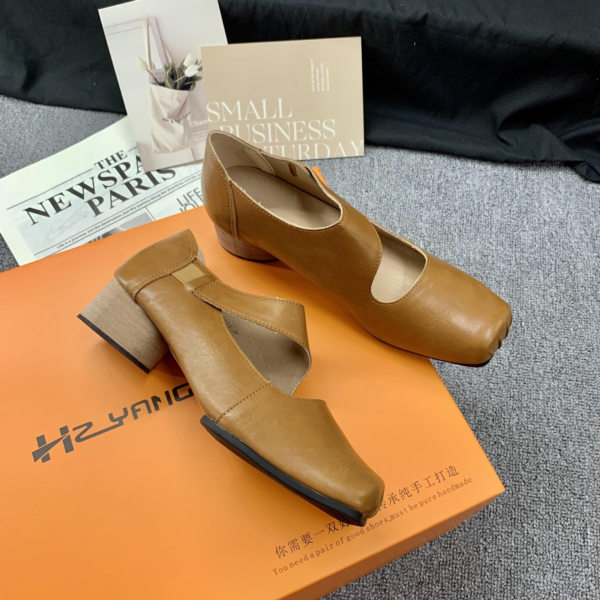 

Spot second hair! Grape mother same shoes high-end texture horse leather square head thick heel soft surface high heel ballet single shoes women 40