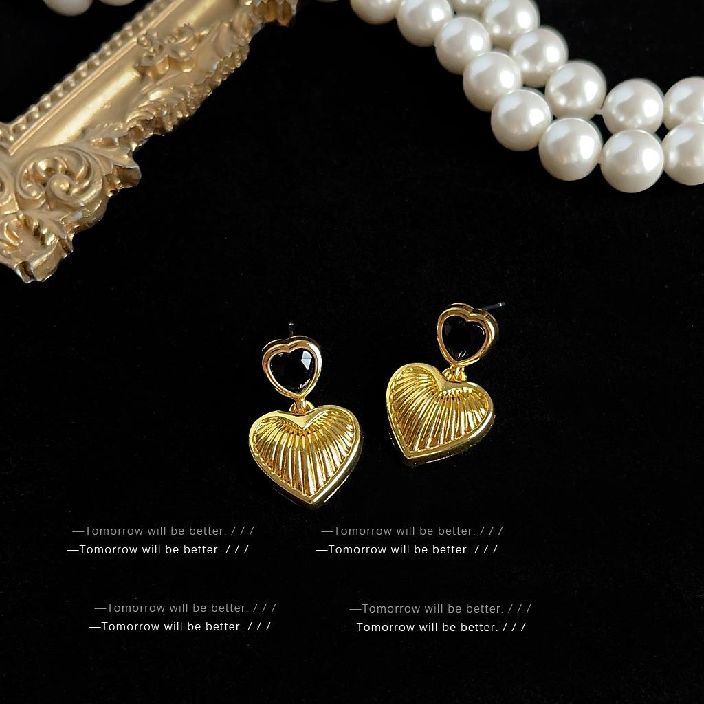 Mid-Century Vintage Stud Earrings: Trendy Literary Style in Light Luxury Fashion