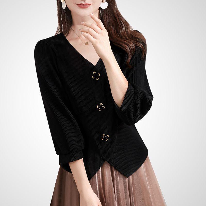 

Autumn Black Three-Quarter Sleeve V-neck Fashion Slim Shirt Black M