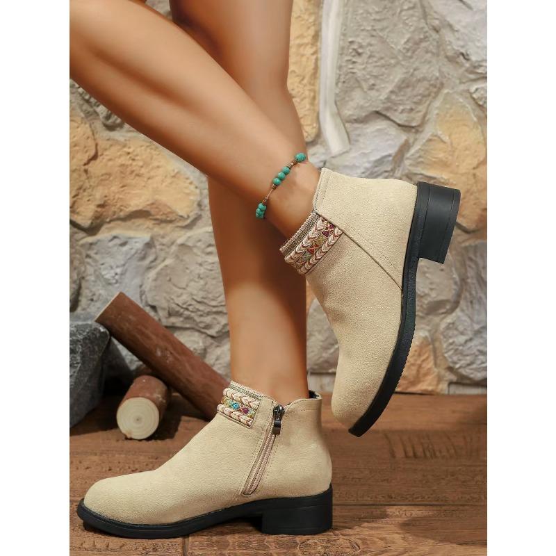 2025 New Roman-Style Bohemian Women's Boots - Plus Size Round-Toe Short Boots