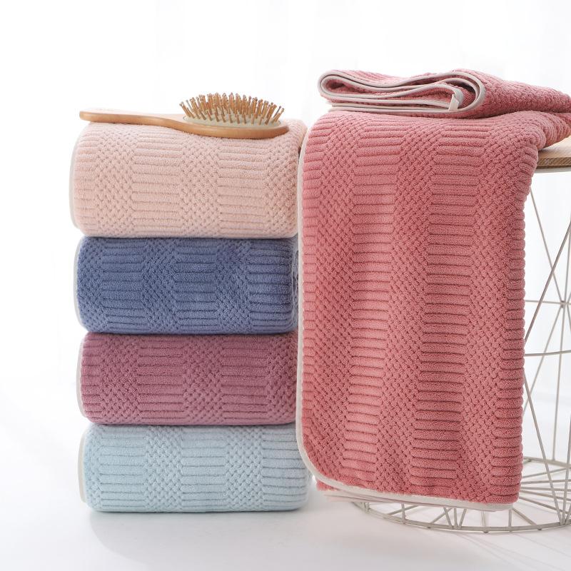 Large Bath Towel for Adults Quick-Drying and Absorbent for Home Use