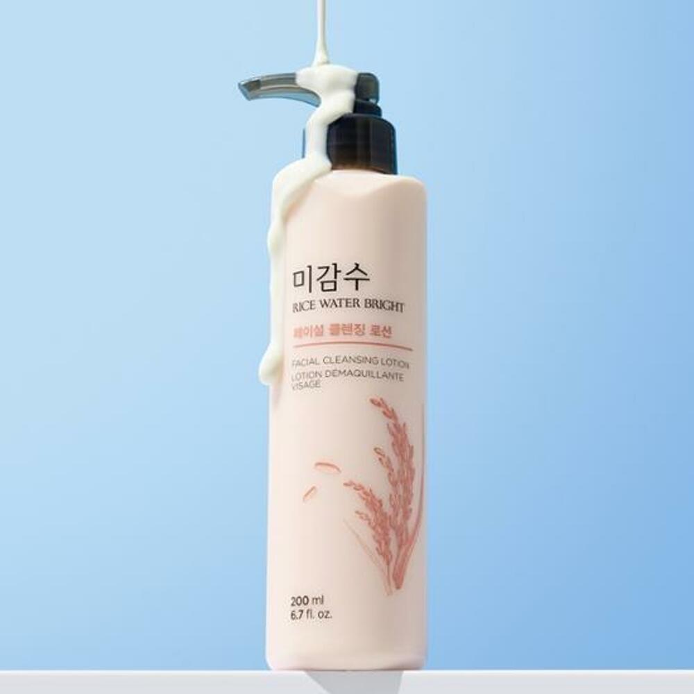 

THE FACE SHOP Rice Water Яркий очищающий лосьон 200 мл