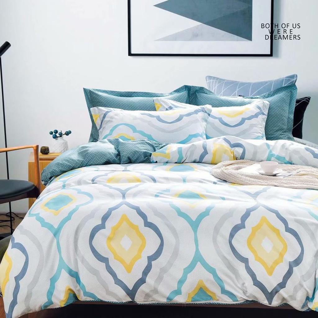 Printed Three-Piece Bedding Set: Quilt Cover and Bed Sheet