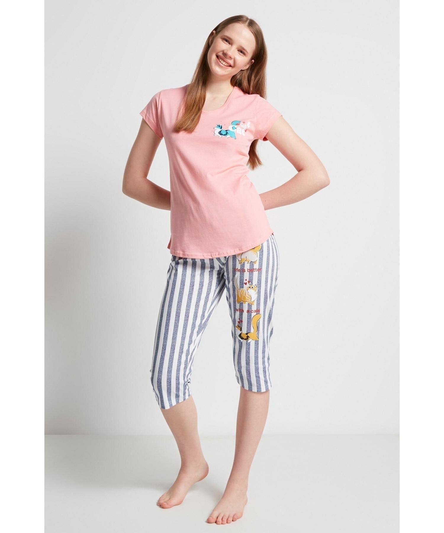 

Short Sleeve Capri Suit Pink-111067