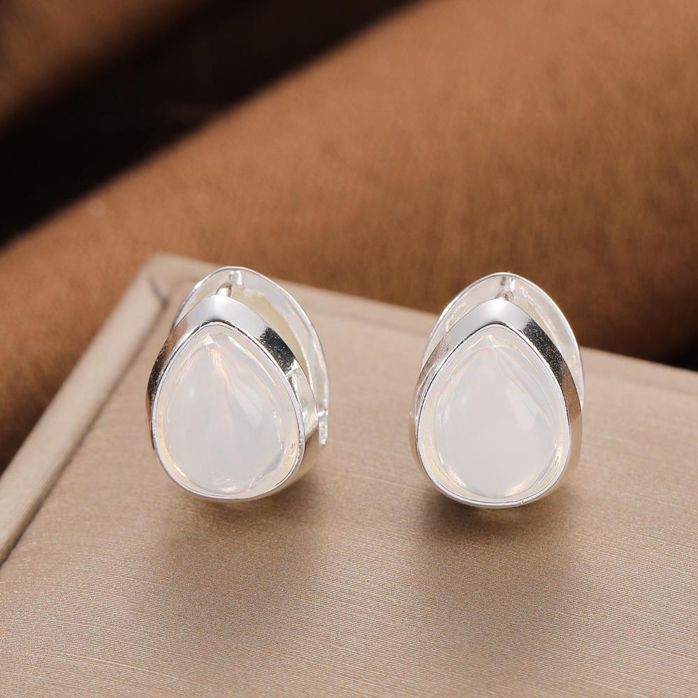 Silberne Nadel Katzenaugenstein Blume Ohrringe - Elegantes, vielseitiges Modeaccessoire für Frauen