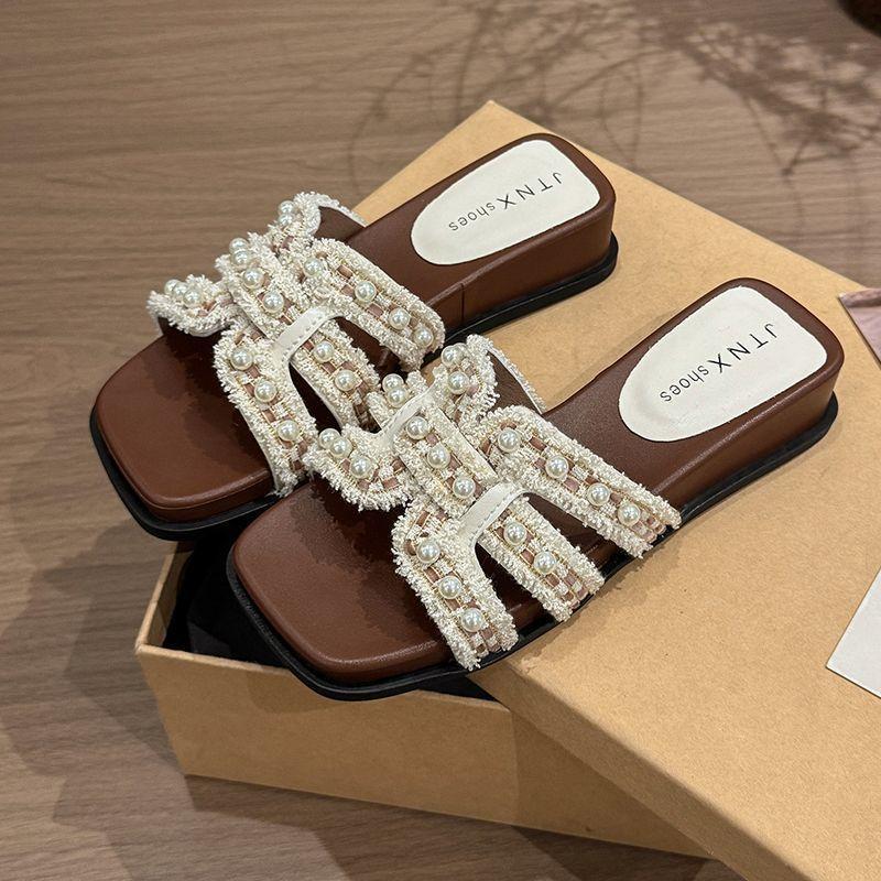 Xiaoxiang Slippers Female Summer Wear 2025 New Fairy Pearl Flat Bottom One-word Drag with Skirt Sandals