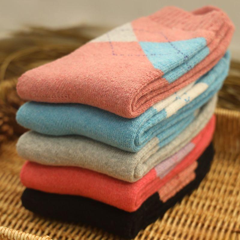 

5 пар мягких женских носков с мультяшным принтом, чулки до середины икры 5 pairs